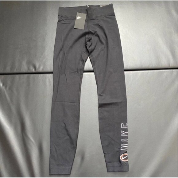 NWT Nike Leggings & Tee Set Women's Size Small - Picture 3 of 4